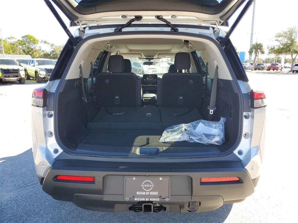 new 2025 Nissan Pathfinder car, priced at $34,412