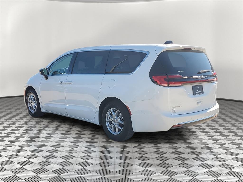used 2024 Chrysler Pacifica car, priced at $28,800