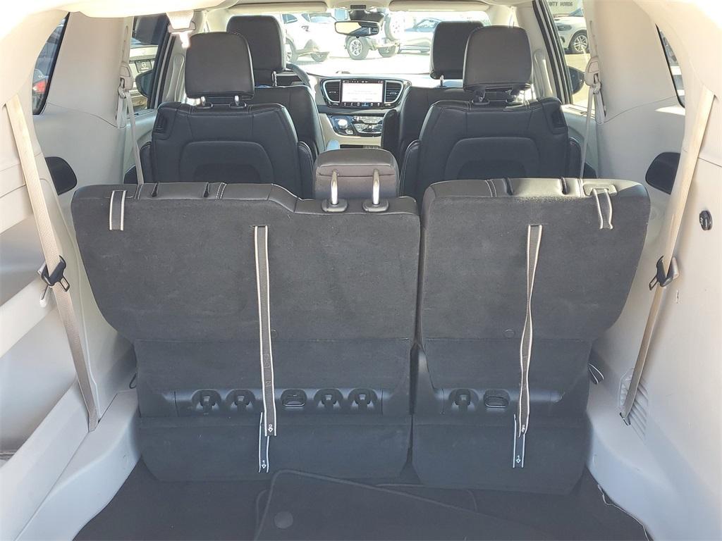 used 2024 Chrysler Pacifica car, priced at $28,800