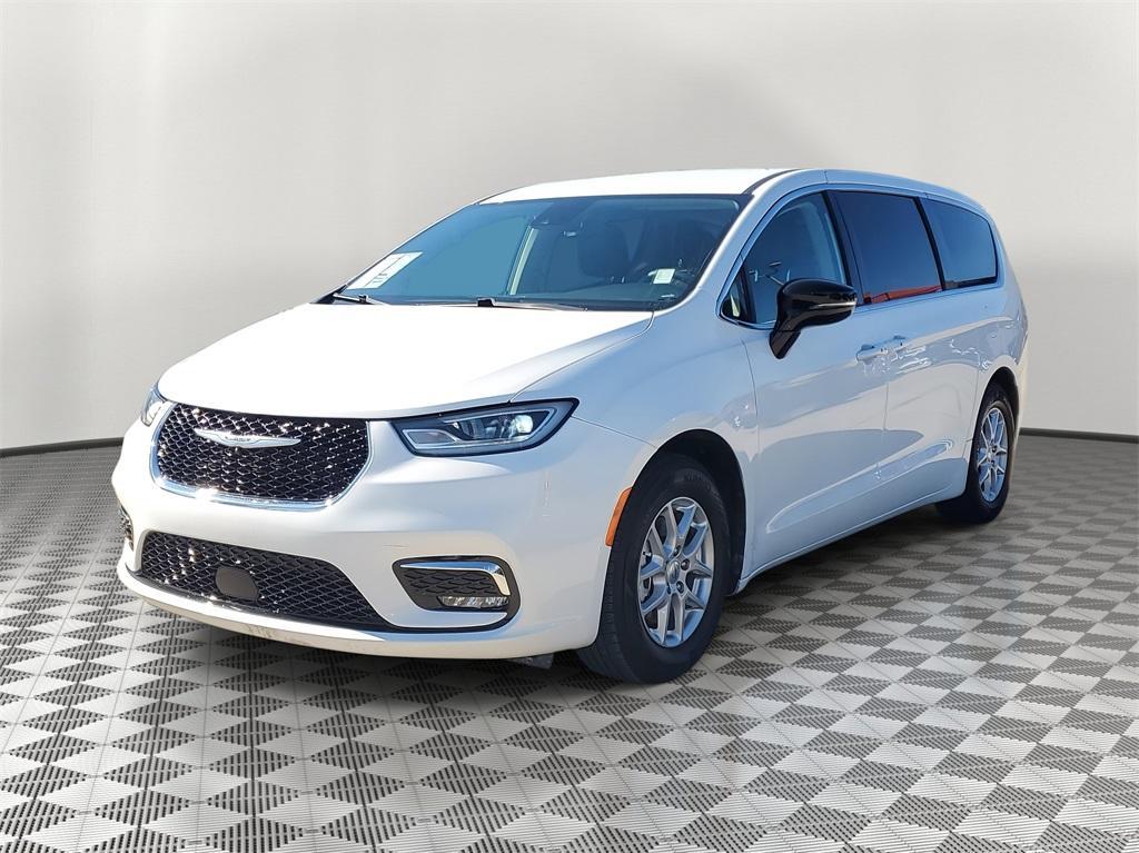 used 2024 Chrysler Pacifica car, priced at $28,800