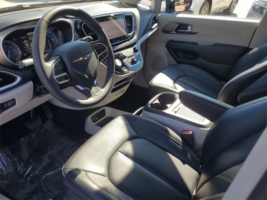 used 2024 Chrysler Pacifica car, priced at $28,800