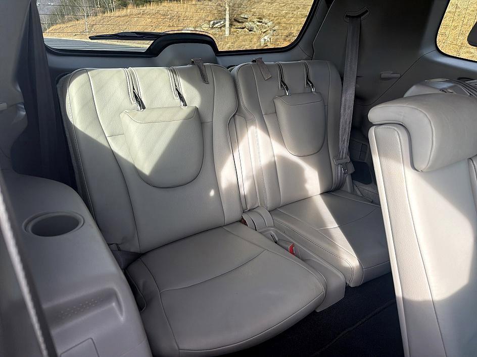 used 2013 Toyota Highlander car, priced at $11,758