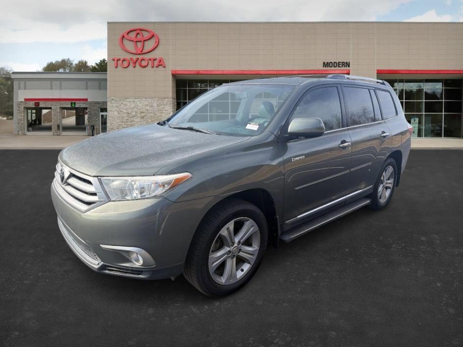 used 2013 Toyota Highlander car, priced at $11,758
