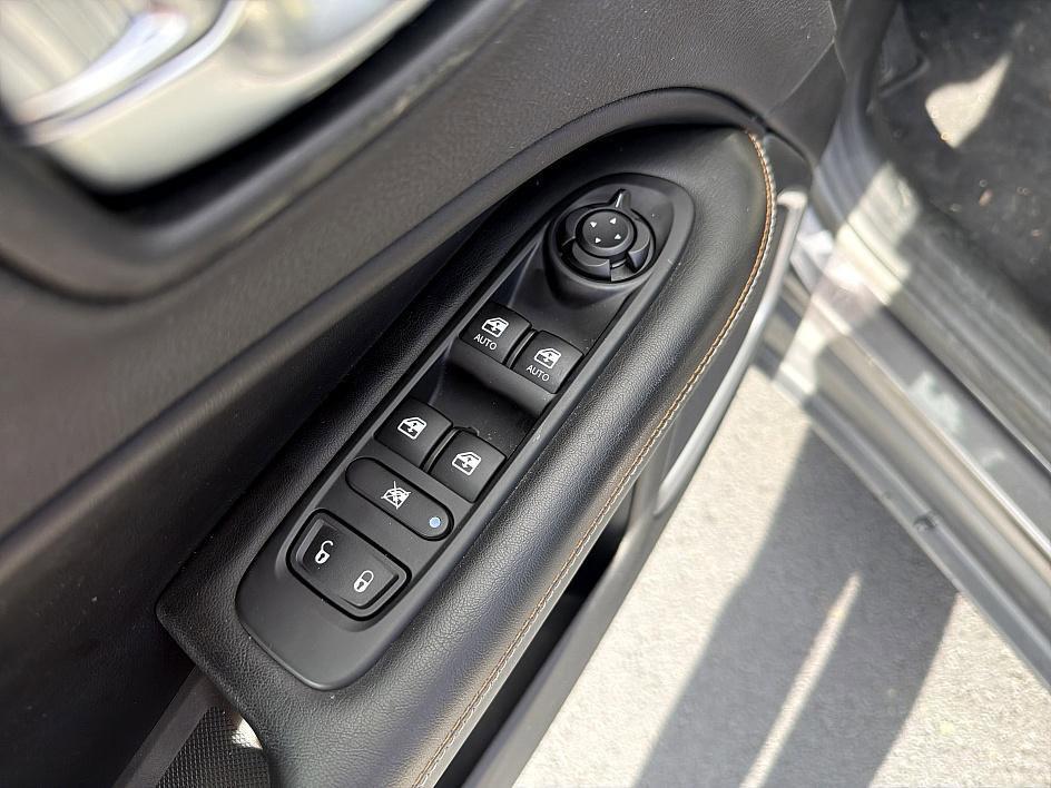 used 2020 Jeep Compass car, priced at $16,734