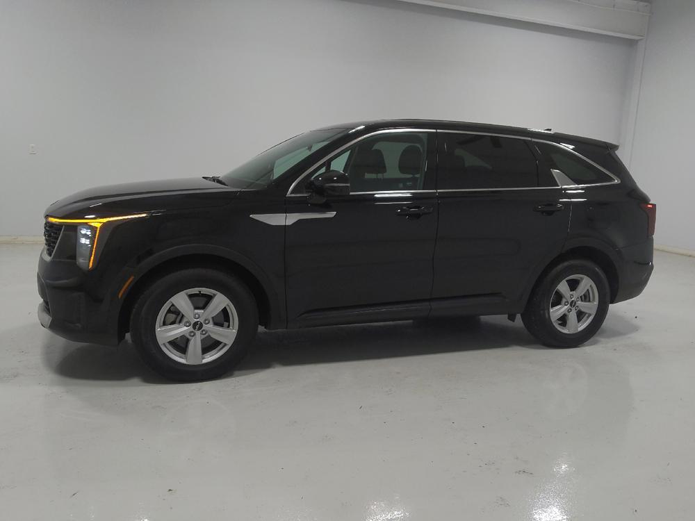 used 2024 Kia Sorento car, priced at $28,495