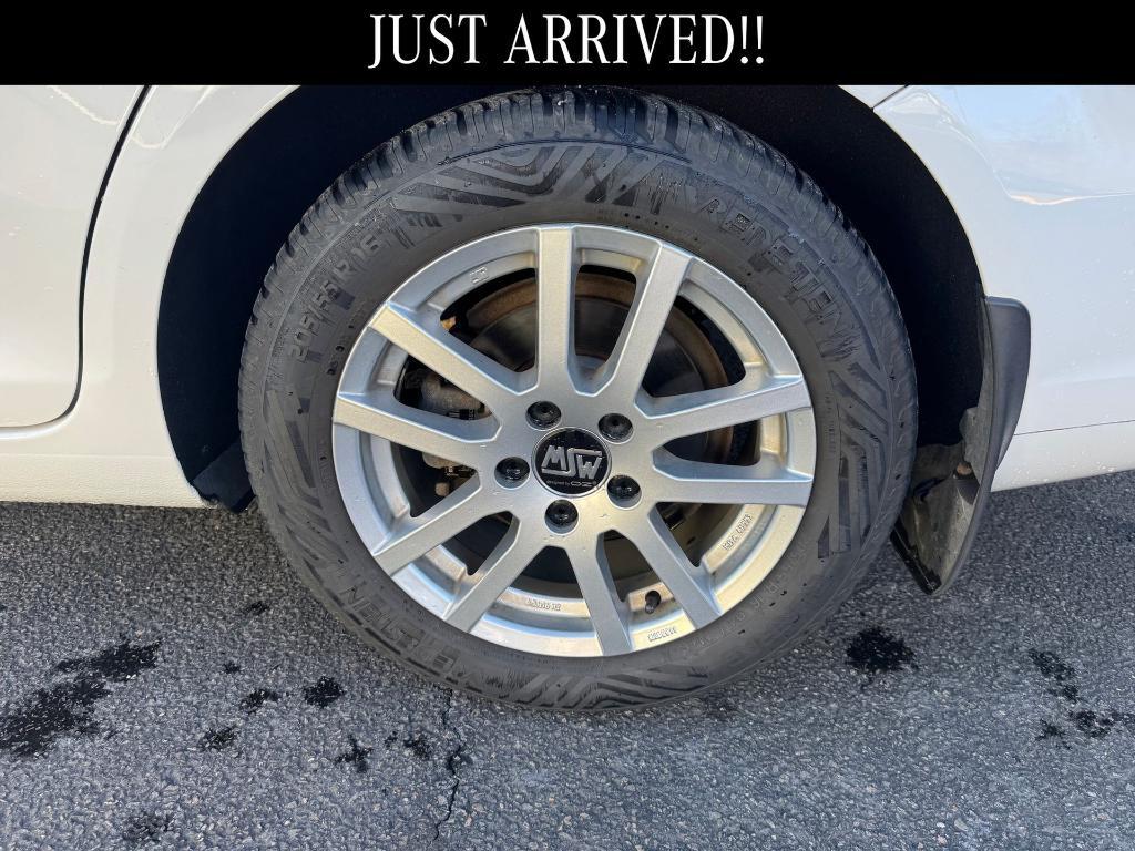 used 2013 Volkswagen Jetta SportWagen car, priced at $8,000