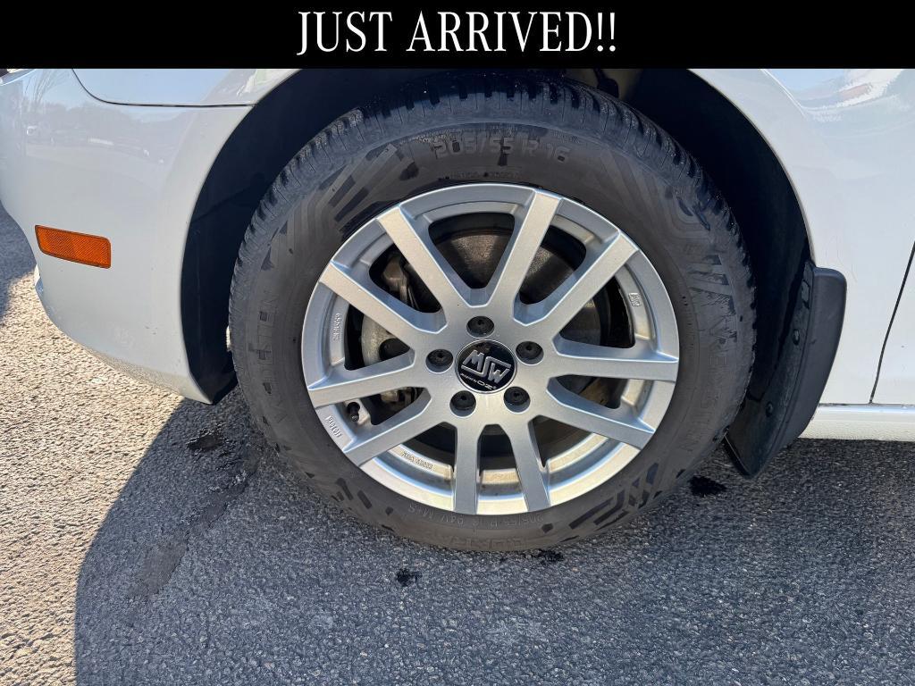 used 2013 Volkswagen Jetta SportWagen car, priced at $8,000