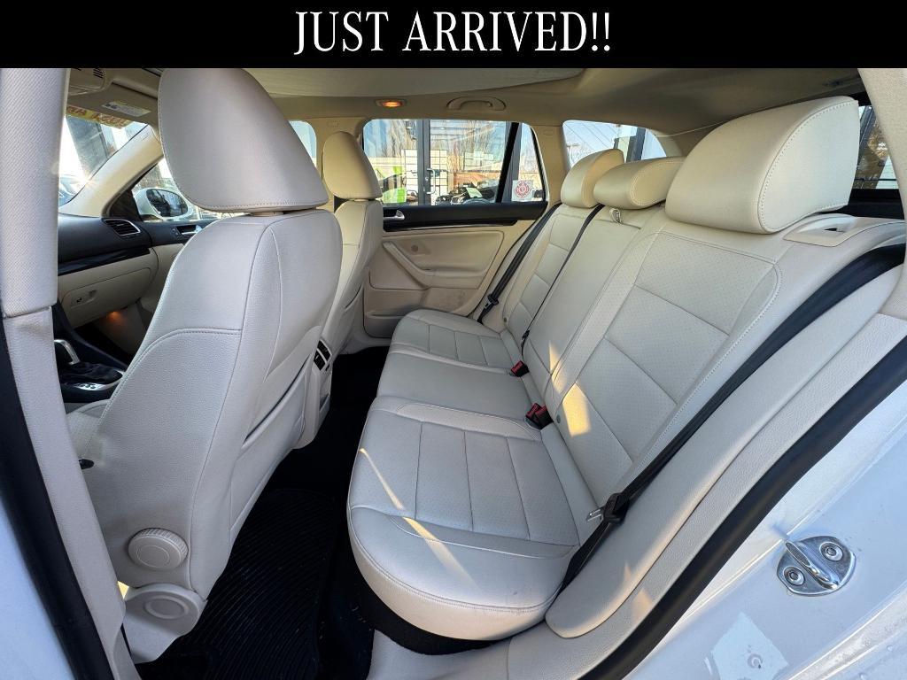 used 2013 Volkswagen Jetta SportWagen car, priced at $8,000