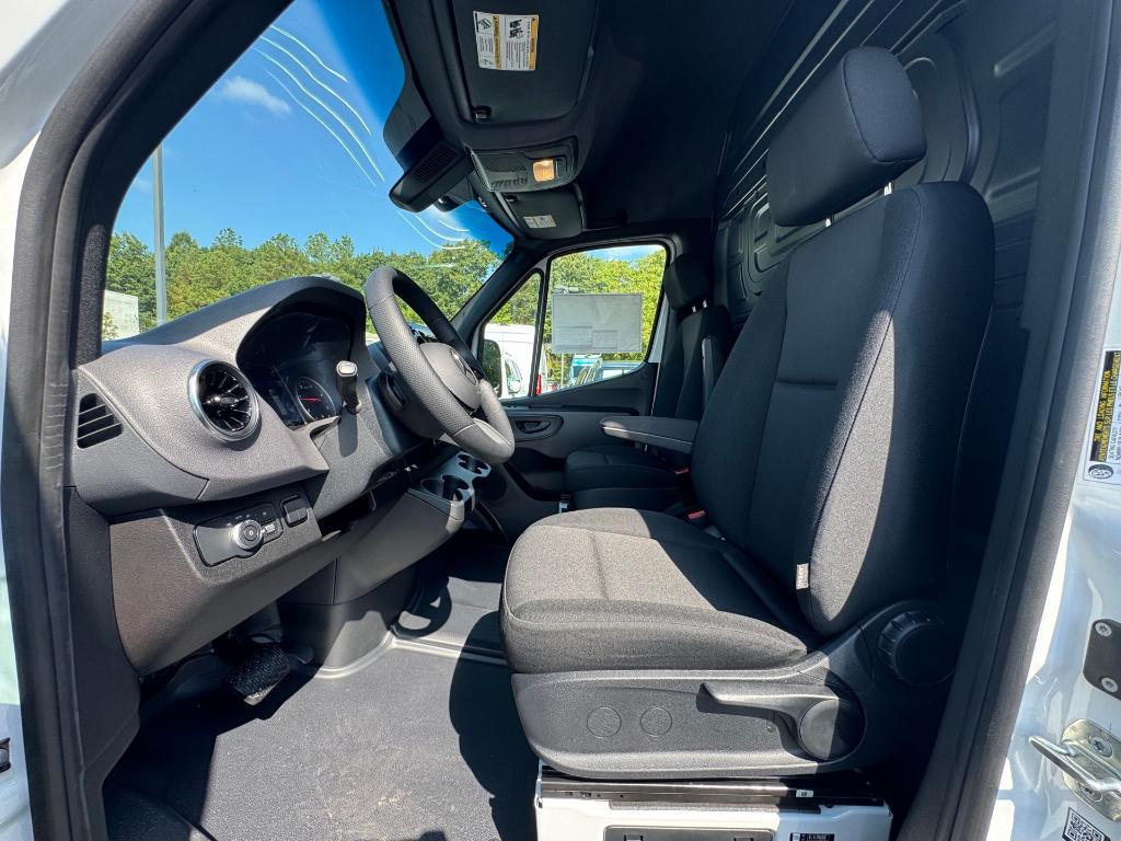 new 2026 Mercedes-Benz Sprinter 2500 car, priced at $62,059