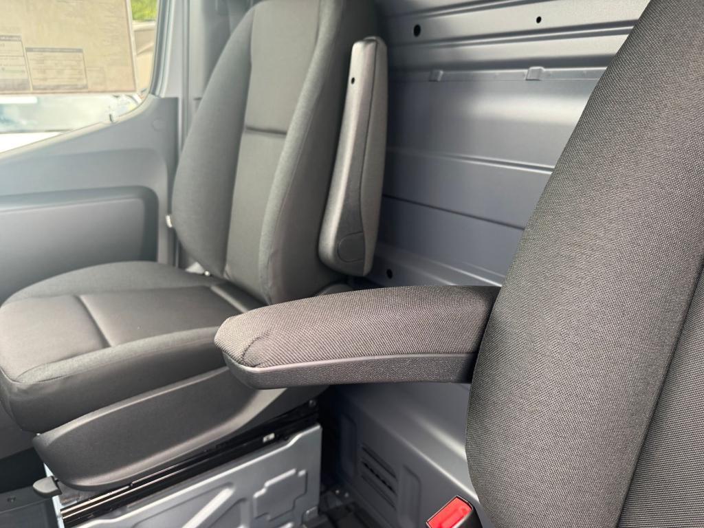 new 2025 Mercedes-Benz Sprinter 2500 car, priced at $62,816