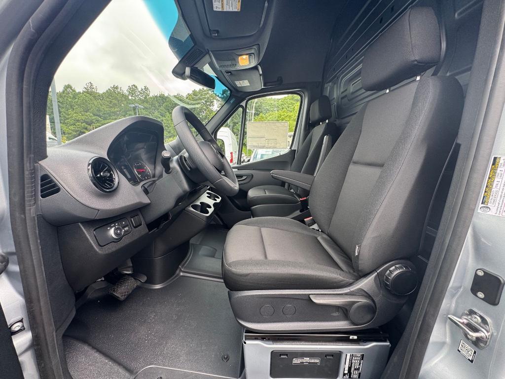 new 2025 Mercedes-Benz Sprinter 2500 car, priced at $62,816
