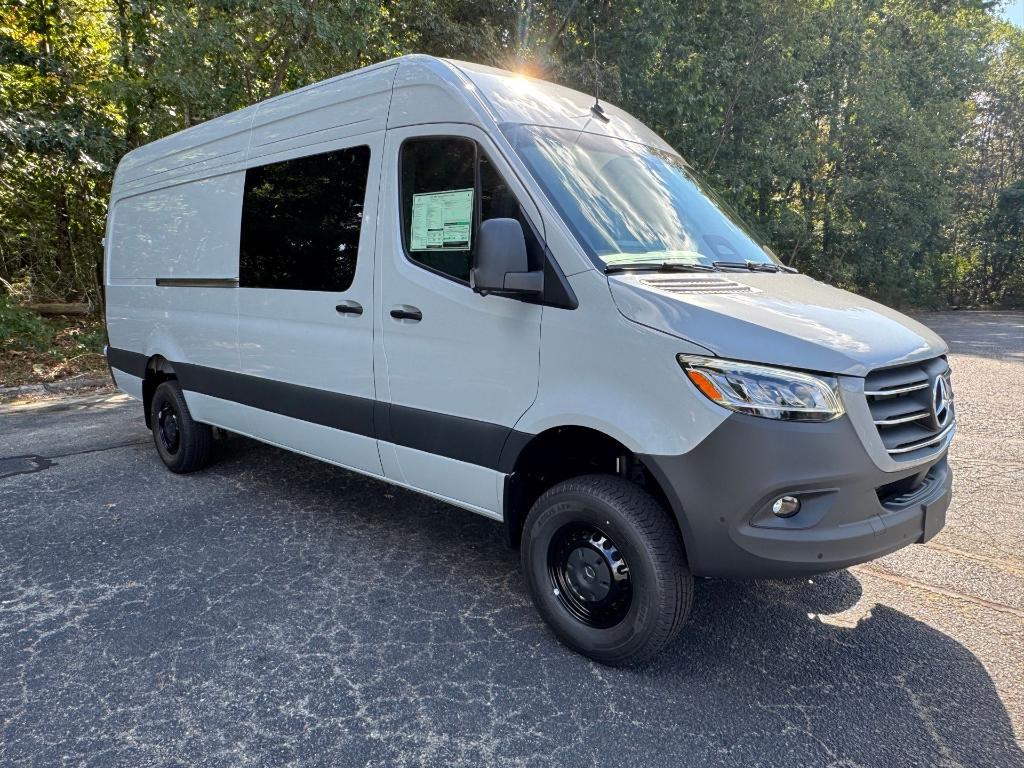 new 2025 Mercedes-Benz Sprinter 2500 car, priced at $80,573