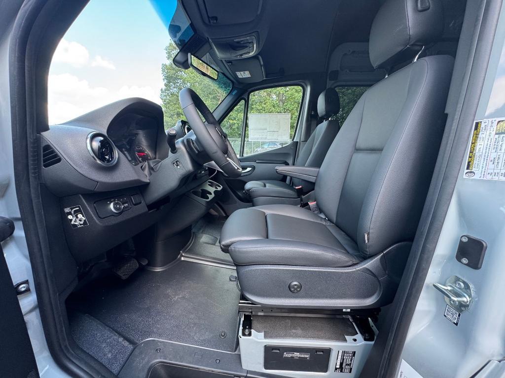 new 2025 Mercedes-Benz Sprinter 2500 car, priced at $80,573