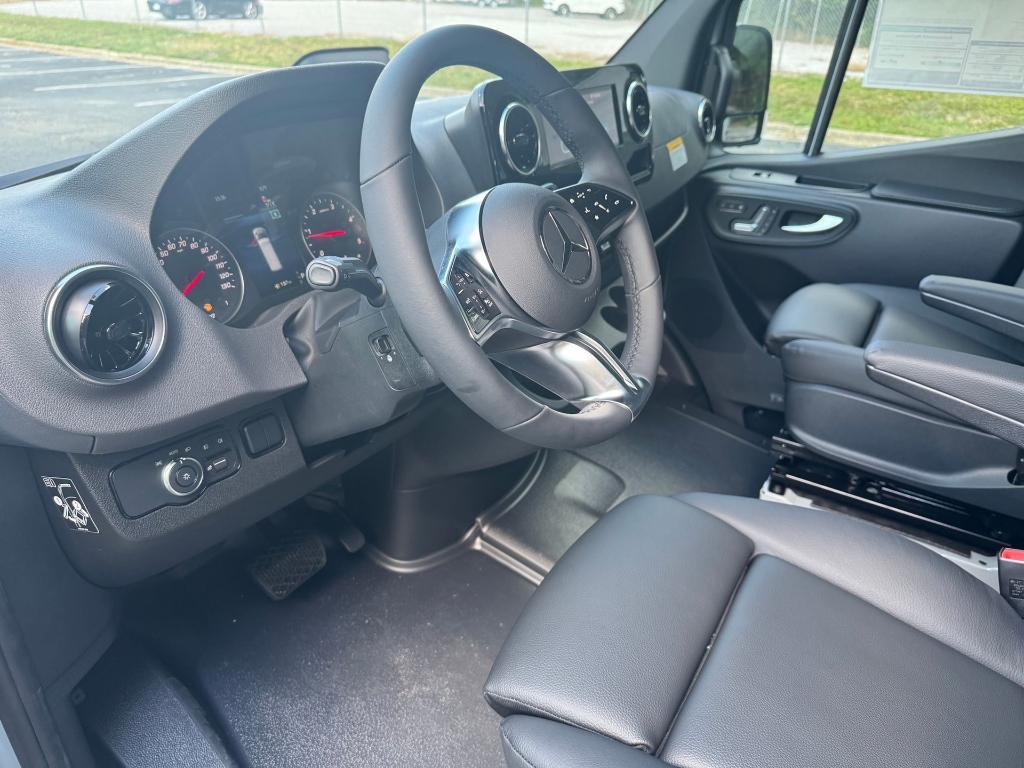 new 2025 Mercedes-Benz Sprinter 2500 car, priced at $80,573
