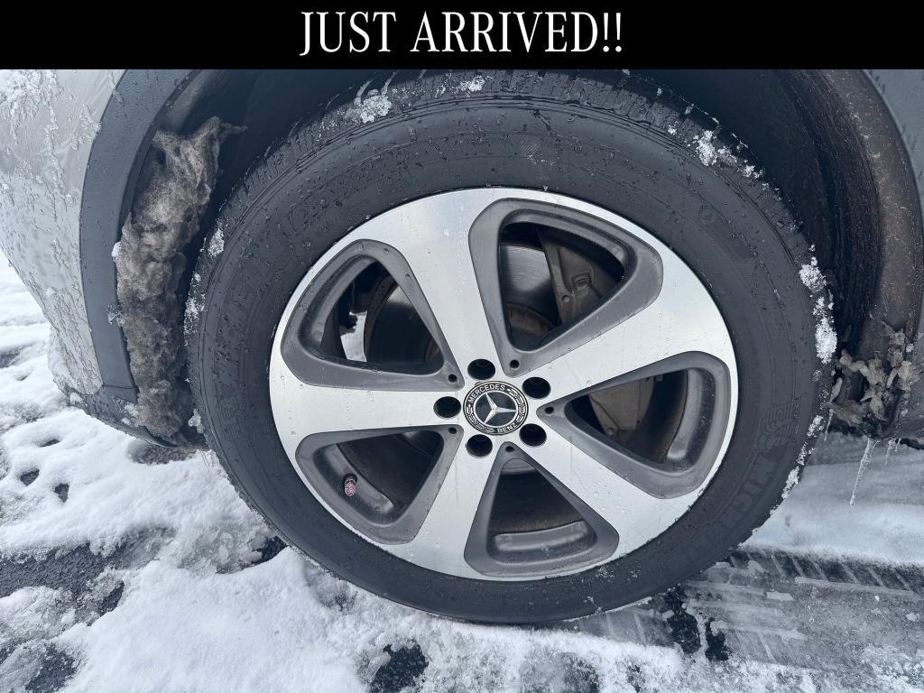 used 2019 Mercedes-Benz GLC 300 car, priced at $14,000