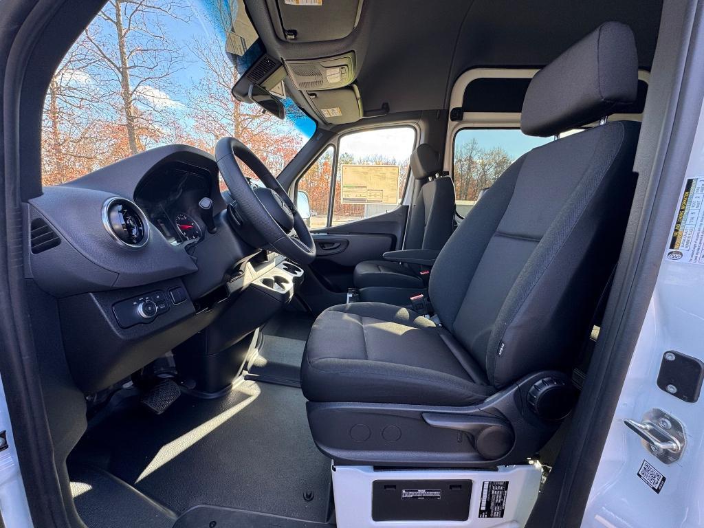new 2026 Mercedes-Benz Sprinter 2500 car, priced at $65,781