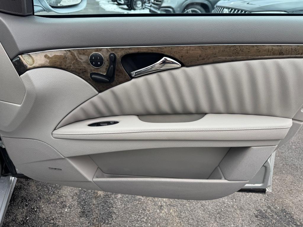 used 2007 Mercedes-Benz E-Class car, priced at $9,000