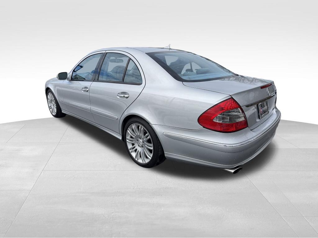 used 2007 Mercedes-Benz E-Class car, priced at $9,000