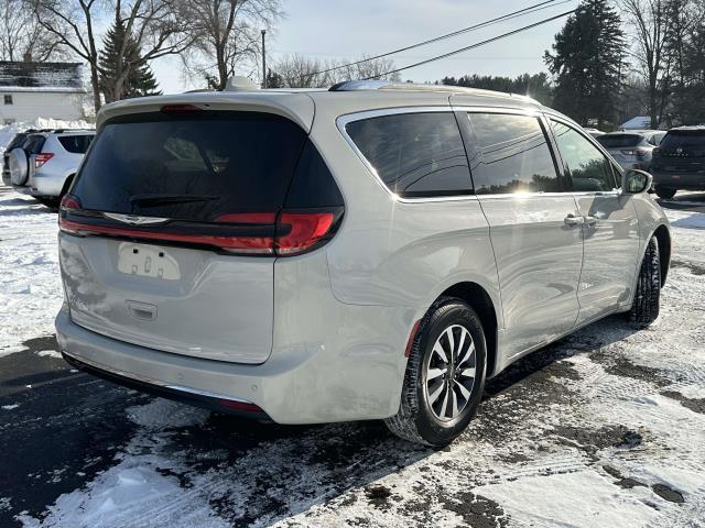 used 2021 Chrysler Pacifica car, priced at $16,995