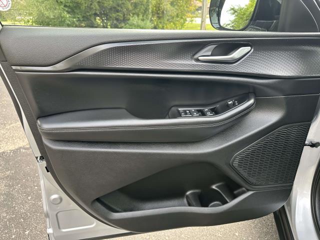 used 2024 Jeep Grand Cherokee L car, priced at $31,995