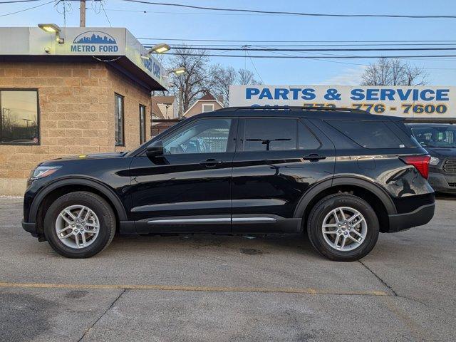 used 2025 Ford Explorer car