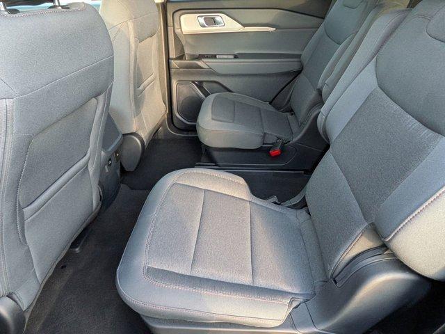 used 2025 Ford Explorer car