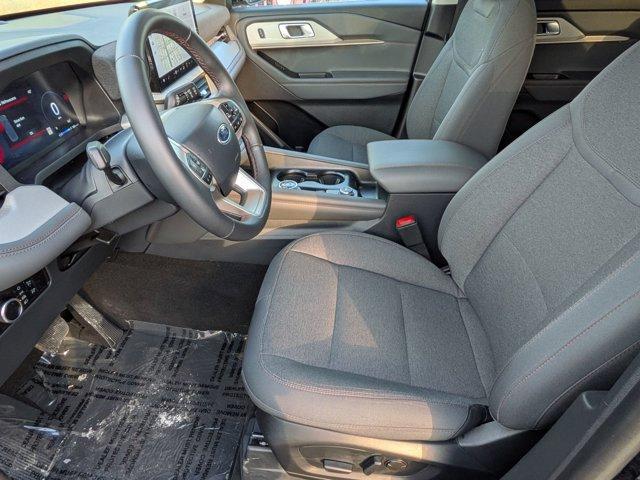 used 2025 Ford Explorer car
