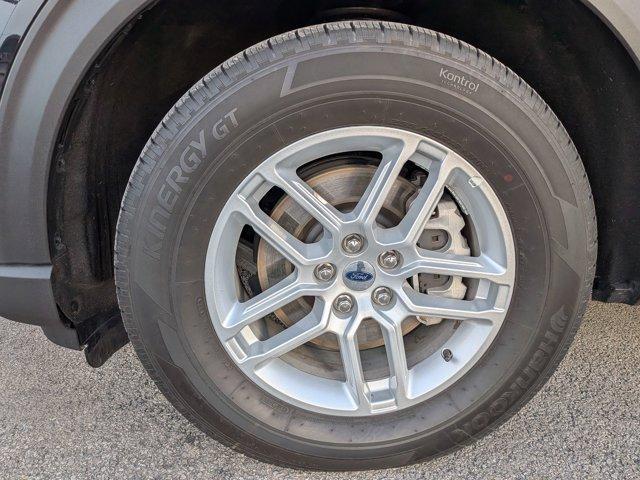 used 2025 Ford Explorer car