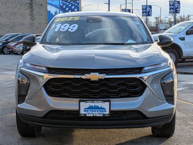 used 2025 Chevrolet Trax car, priced at $19,999