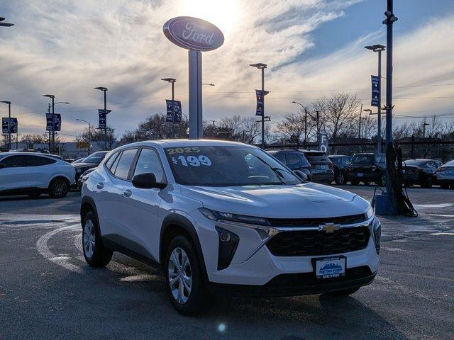 used 2025 Chevrolet Trax car, priced at $19,994