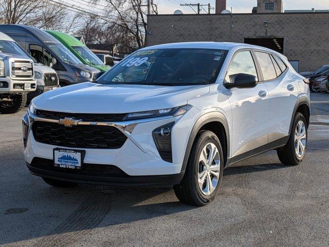 used 2025 Chevrolet Trax car, priced at $19,994