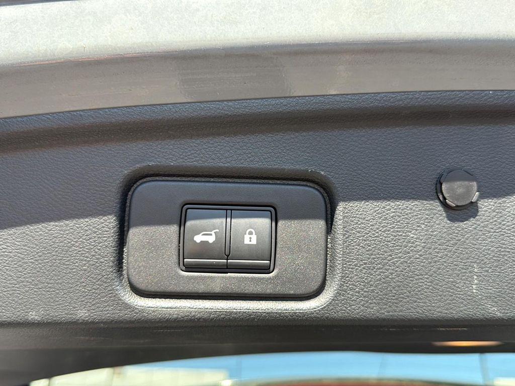 2022 Boulder Gray Pearl Nissan Pathfinder