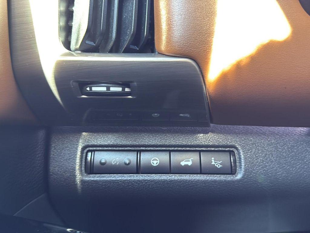 2022 Boulder Gray Pearl Nissan Pathfinder