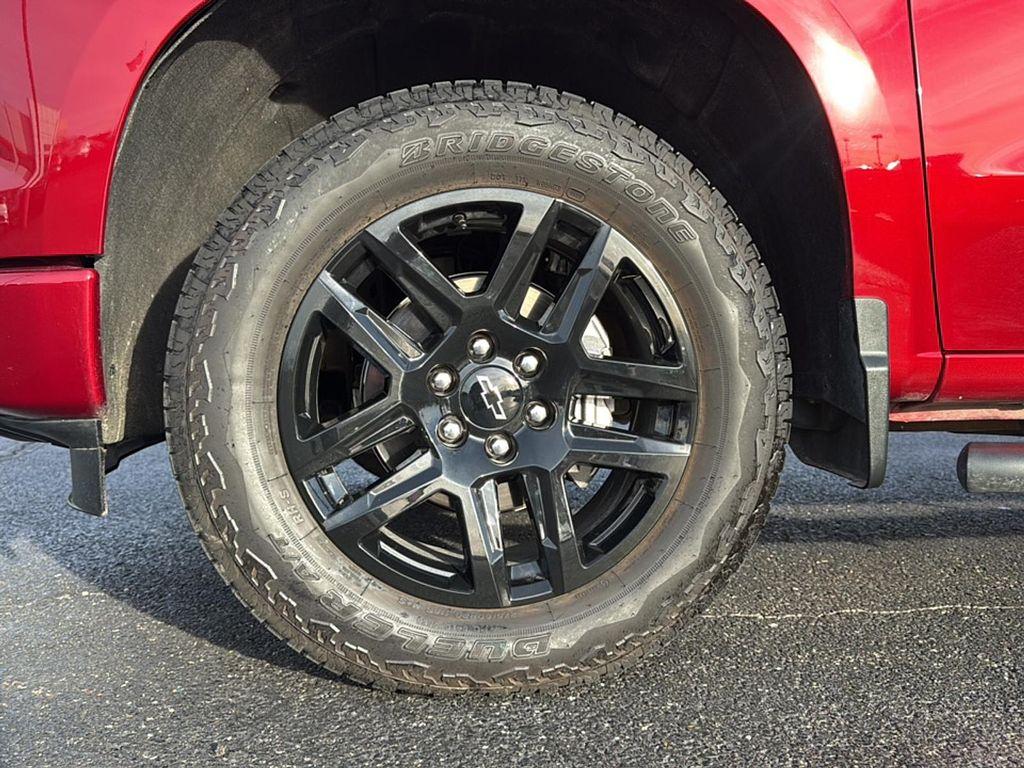 used 2025 Chevrolet Silverado 1500 car, priced at $52,983