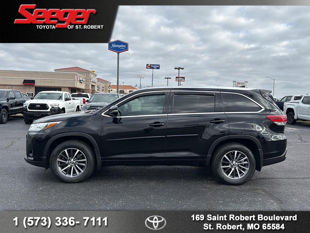 used 2018 Toyota Highlander car, priced at $19,983