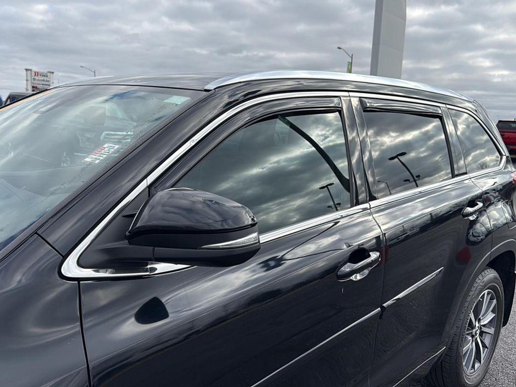 used 2018 Toyota Highlander car, priced at $19,983