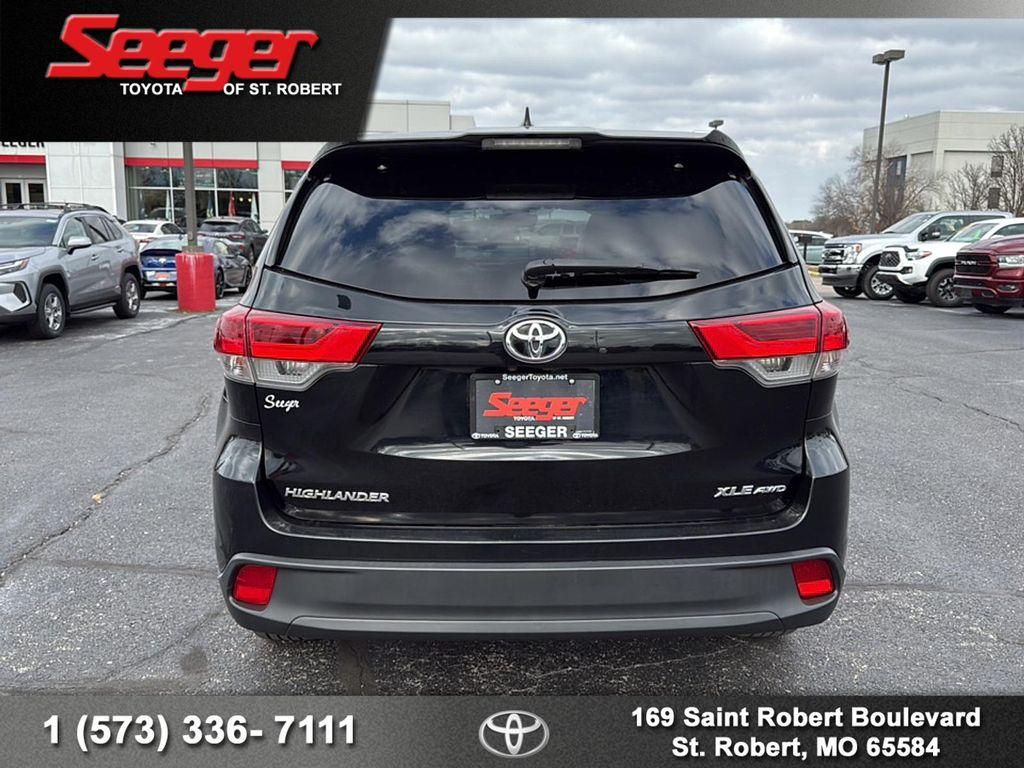 used 2018 Toyota Highlander car, priced at $19,983