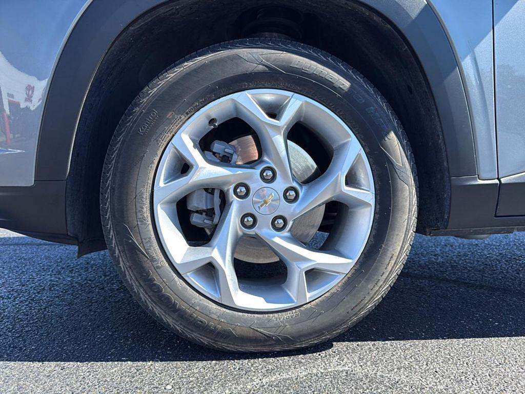 used 2025 Chevrolet Trax car, priced at $23,483