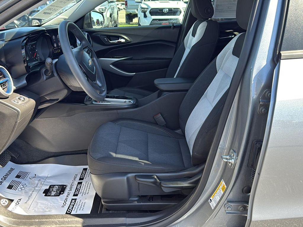 used 2025 Chevrolet Trax car, priced at $23,483