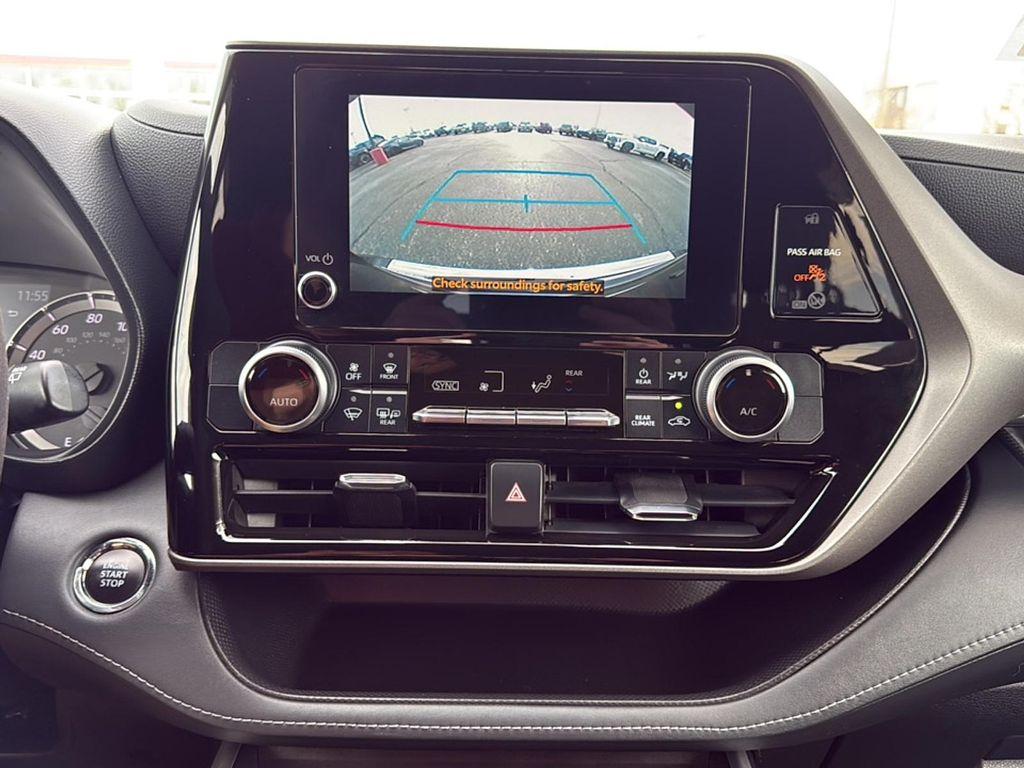 used 2023 Toyota Highlander car, priced at $33,983