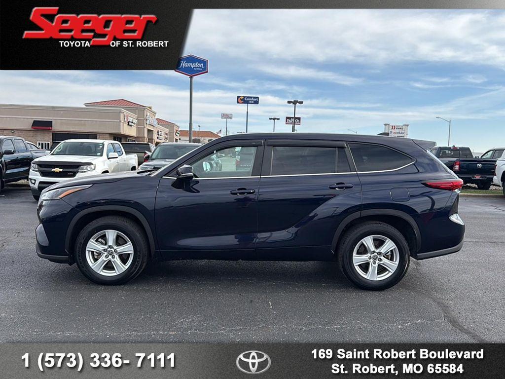 used 2023 Toyota Highlander car, priced at $33,983