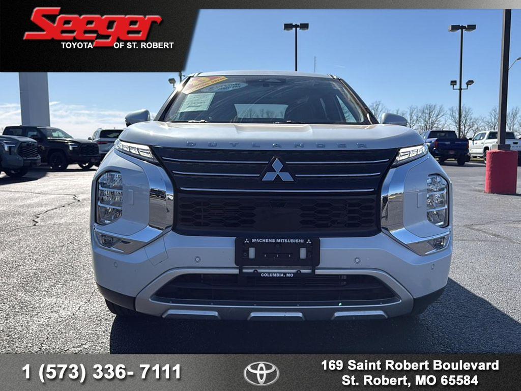 used 2023 Mitsubishi Outlander car, priced at $24,983