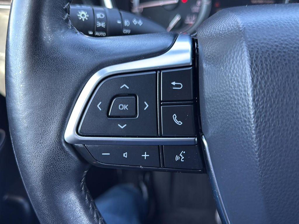 used 2021 Toyota Highlander car, priced at $28,983