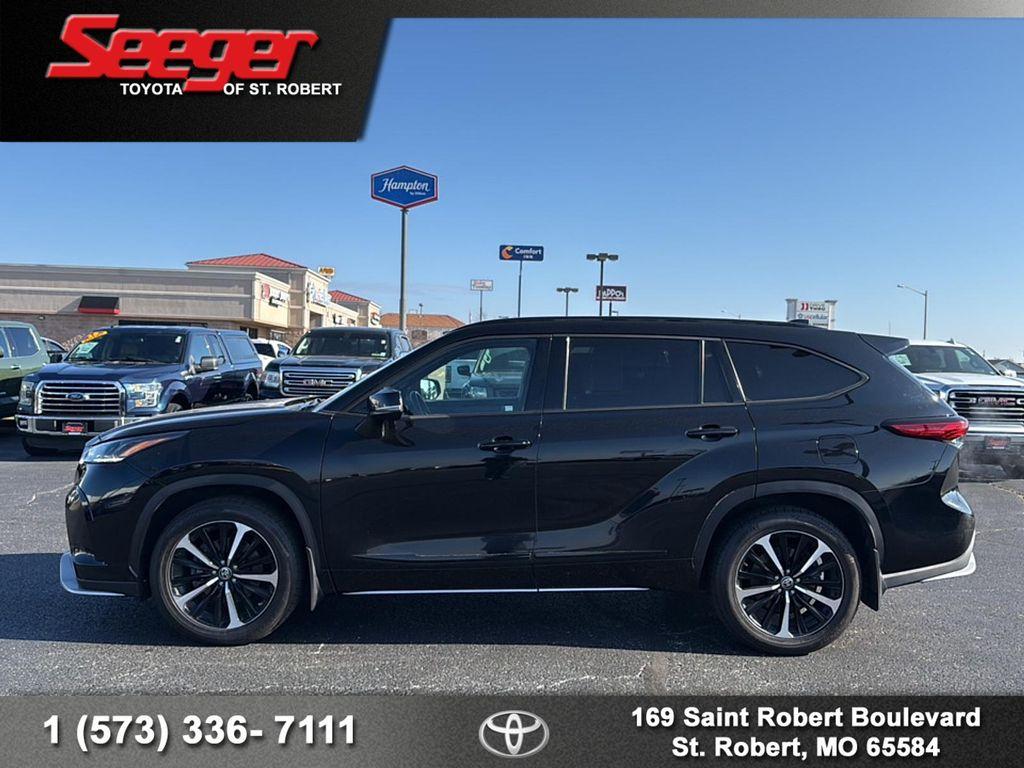 used 2021 Toyota Highlander car, priced at $28,983