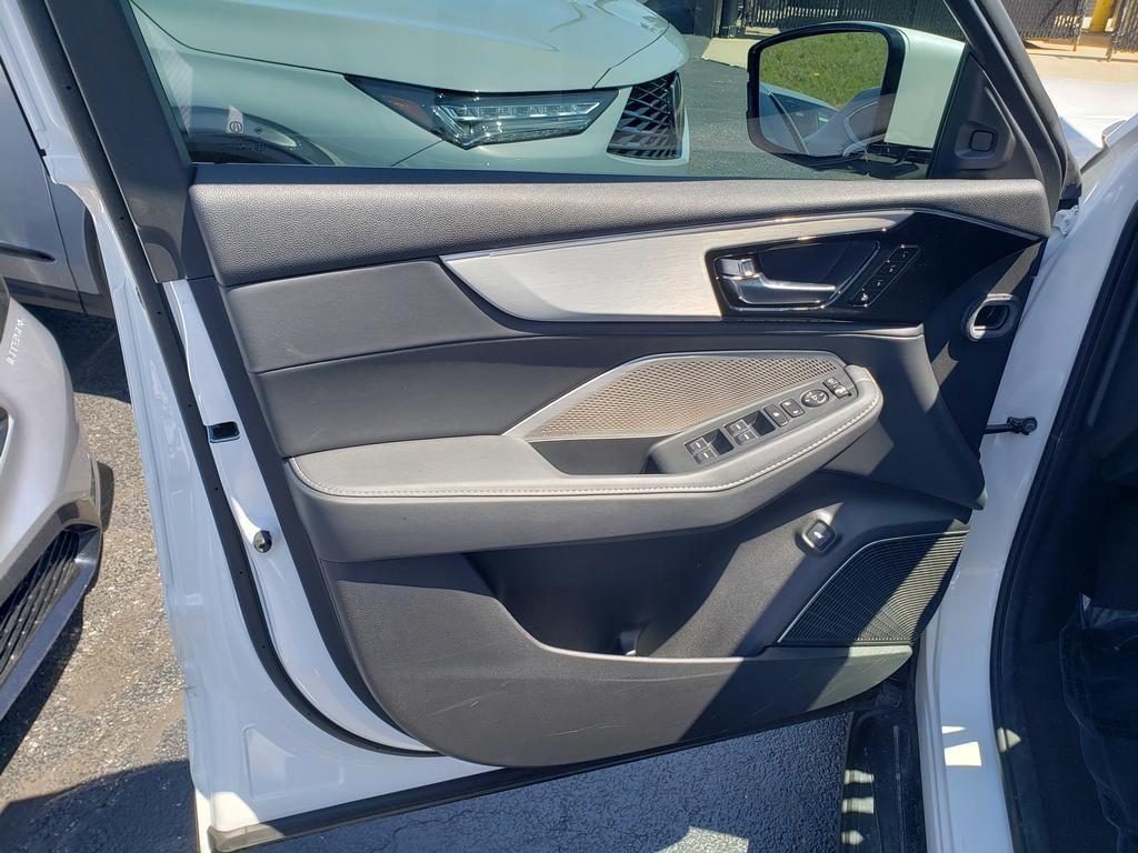 used 2023 Acura MDX car, priced at $43,281
