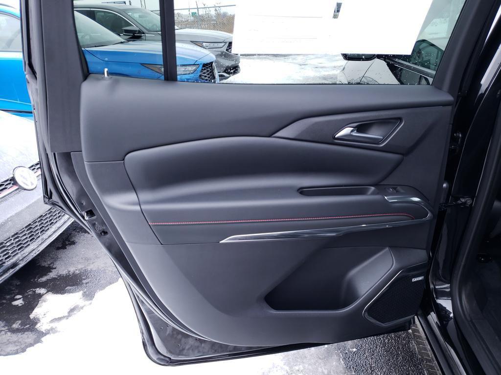 used 2024 Chevrolet Traverse car, priced at $45,484