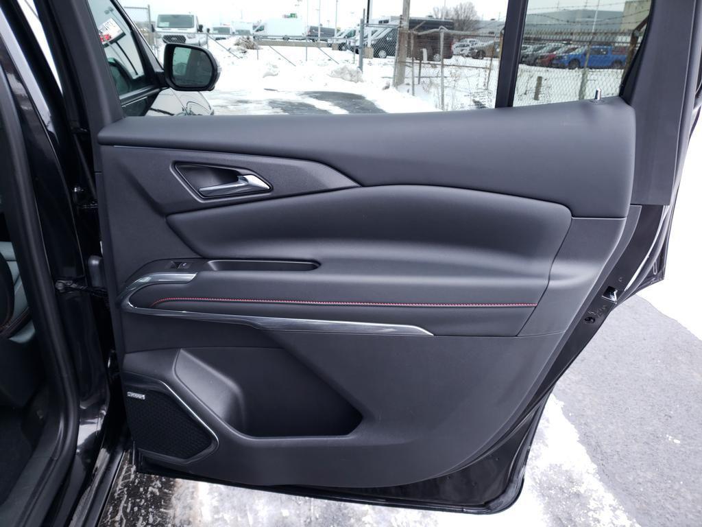 used 2024 Chevrolet Traverse car, priced at $45,484