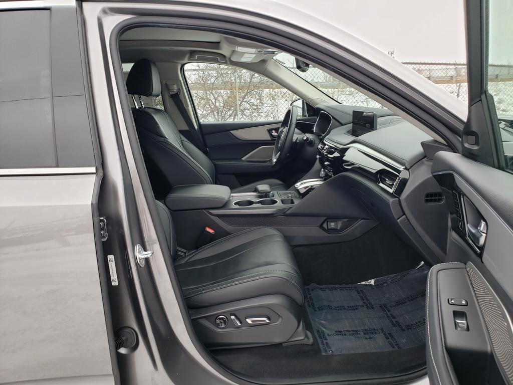 used 2023 Acura MDX car, priced at $40,624