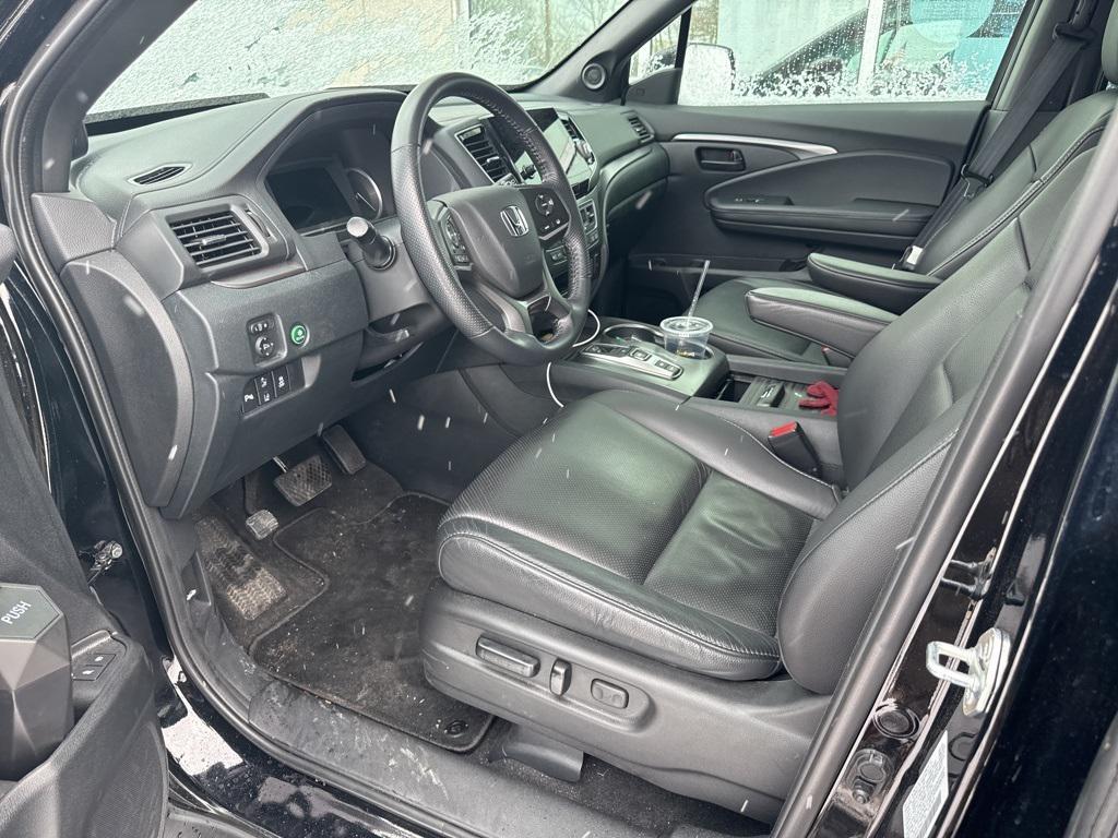 used 2023 Honda Passport car, priced at $30,981