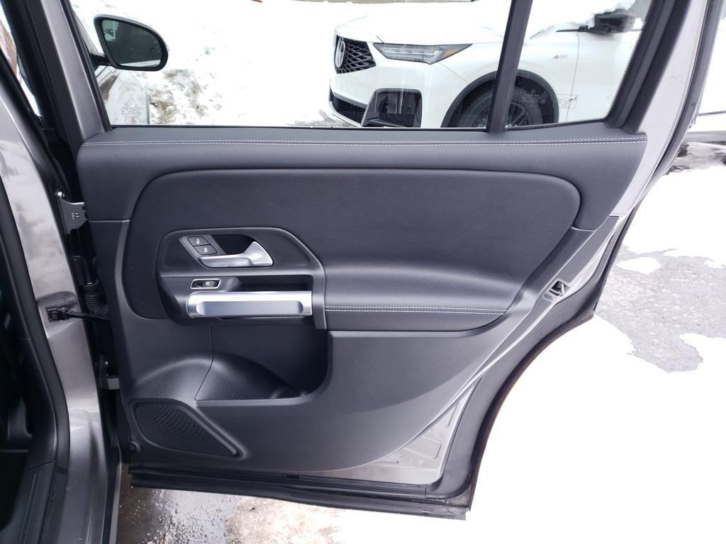 used 2021 Mercedes-Benz GLB 250 car, priced at $25,984